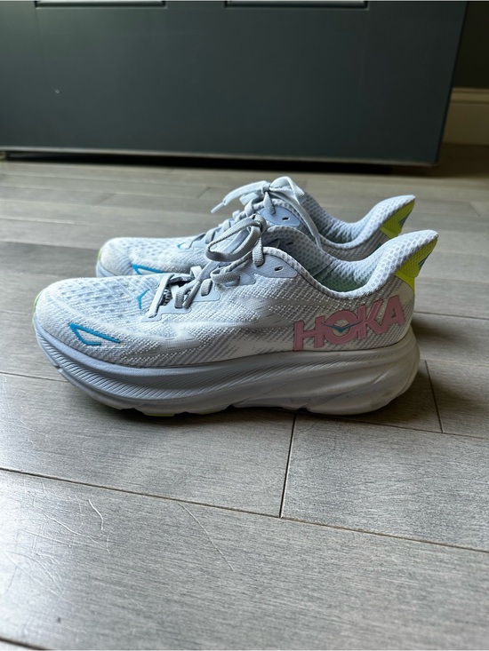 Hoka Shoes - Women’s Hoka Clifton 9 Gray Athletic Walking Running Lace Up Sneaker Shoes Sz 7